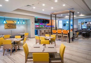 Holiday Inn Pensacola - University Area