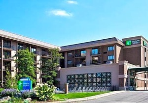 Holiday Inn Express Schaumburg-Rolling Meadows, an IHG Hotel