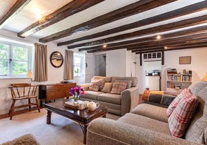 Holme Cottage - Two Bedroom House, Sleeps 4