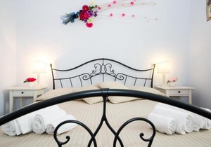 Home Candia