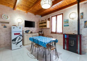 Home Holidays Pintadera 1