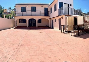 Home only 20 min from beach and 15min from centro