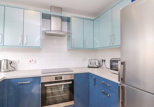 HOME WATERS, pet friendly, with a garden in Wyke Regis