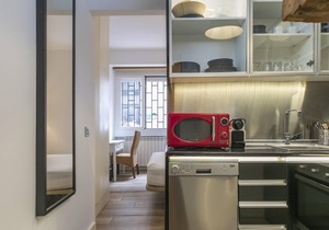 HOMEABOUT DIEGO DE LEON APARTMENT I