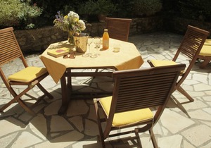 Homerez - Amazing appartement for 2 ppl. with shared pool at Forcalquier