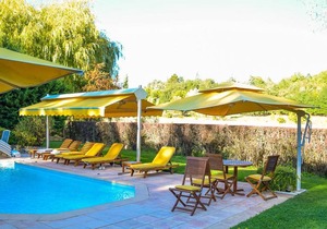 Homerez - Amazing studio for 2 ppl. with shared pool at Forcalquier