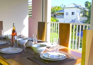 Homerez - Appartement 10 km away from the beach with shared pool and jacuzzi