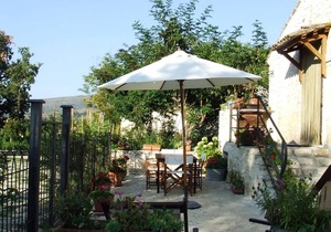Homerez - Beautiful appartement for 2 ppl. with garden and terrace at Abbateggio