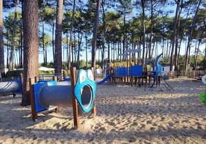 Homerez - Nice bungalow 4 km away from the beach for 8 ppl. with shared pool