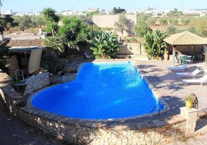 Homerez - Nice appartement 4 km away from the beach for 4 ppl. with shared pool