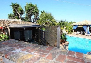 Homerez - Nice appartement 4 km away from the beach for 4 ppl. with shared pool