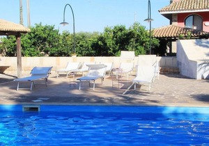 Homerez - Nice appartement 4 km away from the beach for 4 ppl. with shared pool