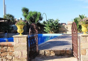 Homerez - Nice appartement 4 km away from the beach for 6 ppl. with shared pool