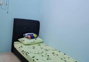 HOMESTAY ALFARUQI GAMBANG (5)