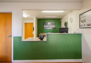 HomeTowne Studios by Red Roof Denver - Airport/Aurora