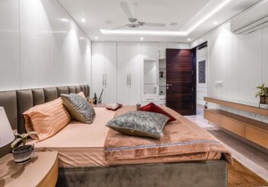 Homlee-Pentagon 5 BHK luxurious-Lift-Parking-Saket