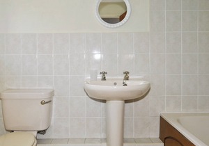 Honey Acre Cottage - E2379