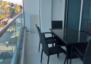 Horizon Luxury Suite at Finikoudes Beach 301