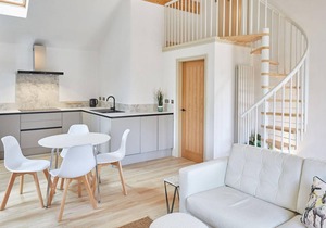 Host & Stay Sunshine Cottage