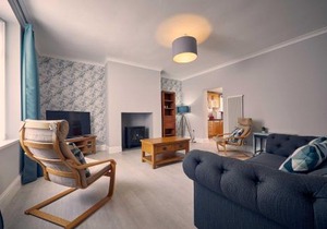 Host & Stay - Roselyn