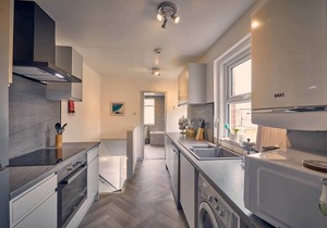 Host & Stay | Silverlinings