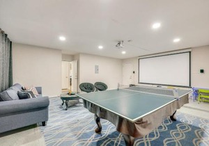 Hot Tub and Game Room Spacious Live Oak Home!
