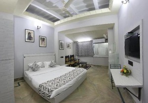 HOTEL 86B