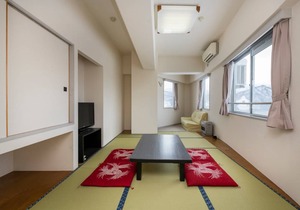 HOTEL ALPHASTAR