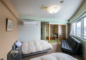 HOTEL ALPHASTAR