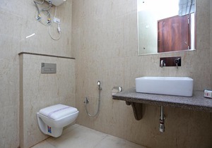 Hotel Arch - Beautiful Spacious Room Near Aerocity New Delhi