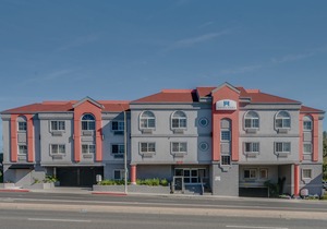 Hotel Aura SFO Airport