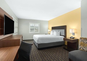 Hotel Aura SFO