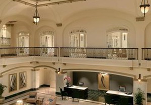 Hotel Blackhawk Autograph Collection