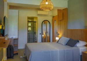 Hotel Club-E