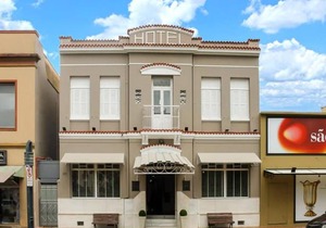 Hotel D'oeste