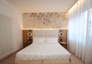 Hotel Everest