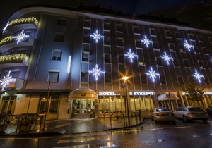 Hotel Everest