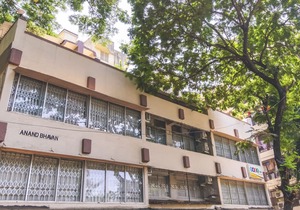 Hotel Nest Inn, Malad