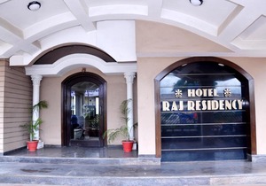 Hotel Raj Residency