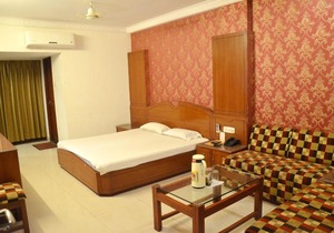 Hotel Raj Residency