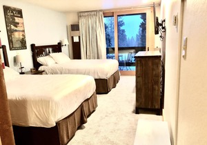 Hotel Room in Lower Village at Northstar steps from Gondola