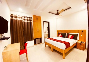 Hotel Sarvasa Residency Inn