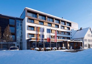 Hotel Weisses Kreuz - INCL. LIFT PASS Double room, shower/wc, HB