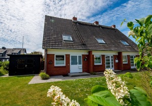House for up to 5 people close to the city and the beach, terrace, parking space, WLAN.