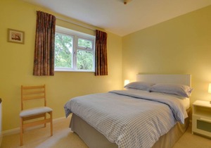 House ∙ 2 bedrooms ∙ 4 guests