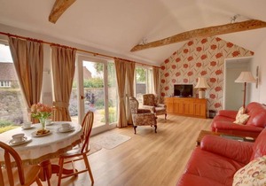 House ∙ 2 bedrooms ∙ 4 guests