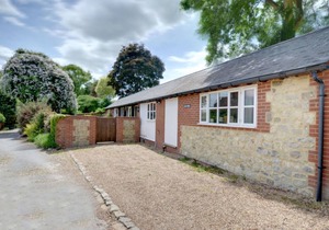 House ∙ 2 bedrooms ∙ 4 guests