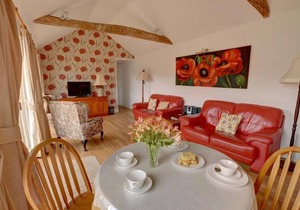 House ∙ 2 bedrooms ∙ 4 guests