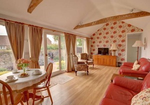 House ∙ 2 bedrooms ∙ 4 guests