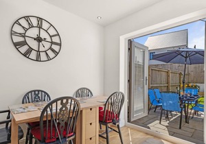 House ∙ 3 bedrooms ∙ 5 guests